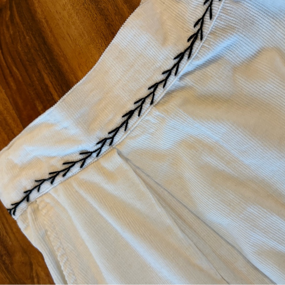 NWT Thierry Colson Wynona Cream Corduroy Embroidered Floral Skirt Small S Black - Picture 9 of 12
